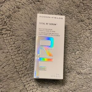 Rodan + Fields Total RF Serum - Silver Holographic